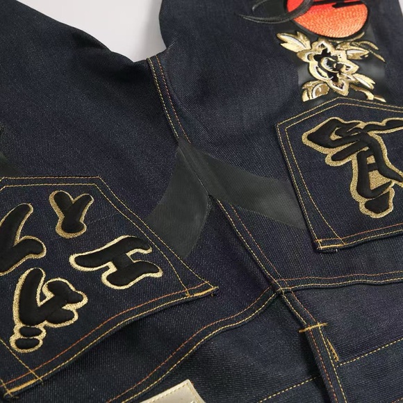 Evisu Men's Dark Blue Jeans with Gold Accents - Picture 5 of 14